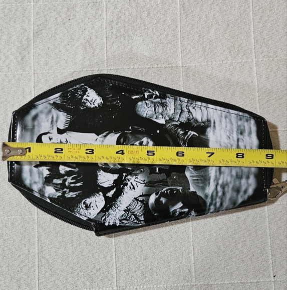 Rock Rebel Wallet Clutch / Universal Monsters - Picture 7 of 10